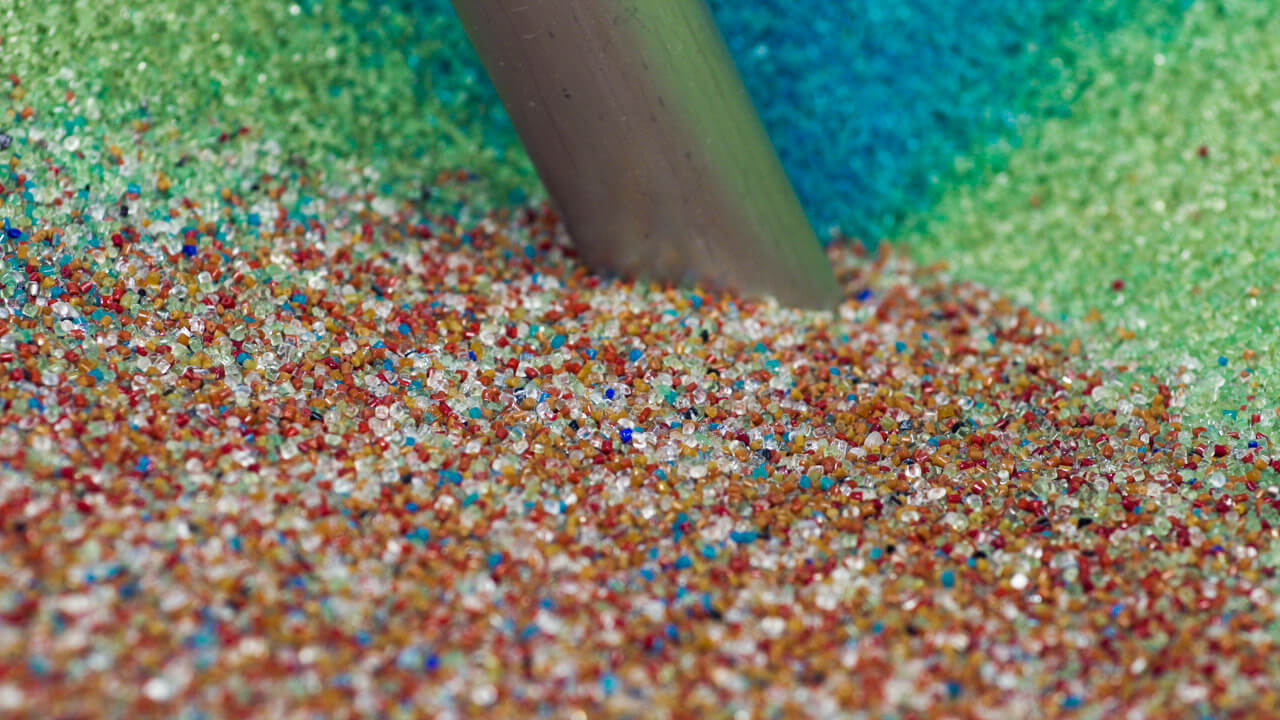 Plastic resin